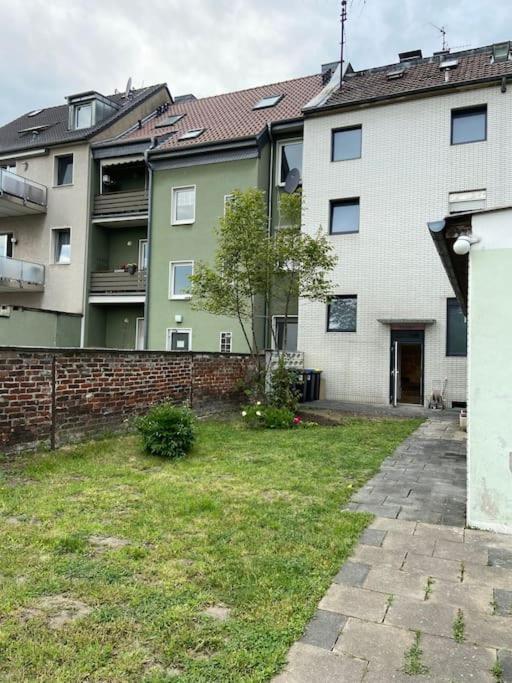 Charmante Gartenwohnung Mit Privatem Grossen Garten 쾰른 외부 사진